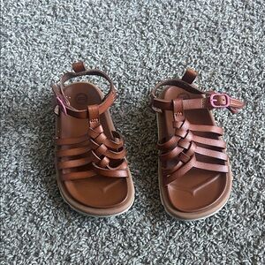 Wonder Nation Kids Sandals in Brown with Pink Accent